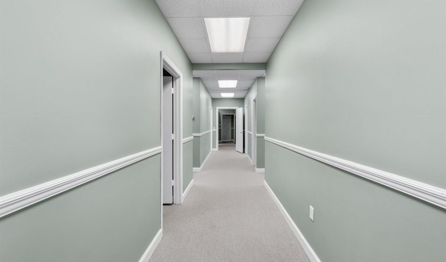 9010 US Highway 431, Albertville, AL 35951 - 0 Beds, 0 Bath