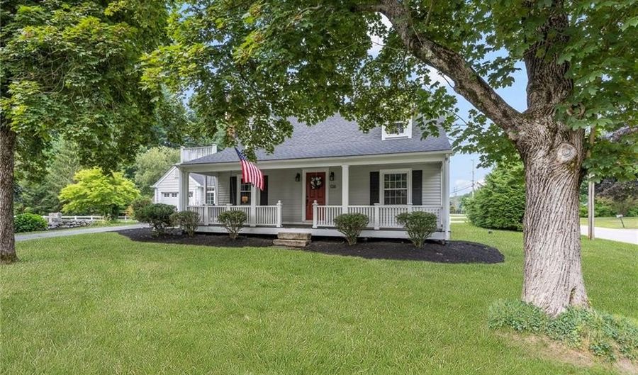 138 Homecrest Ave, North Smithfield, RI 02896 - 3 Beds, 2 Bath