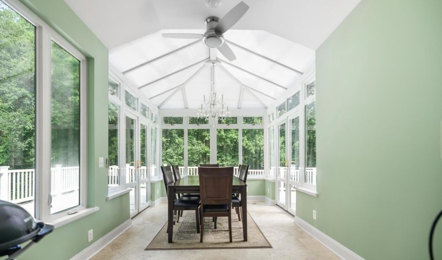 900 TUCKER Ln, Ashton, MD 20861 - 6 Beds, 5 Bath