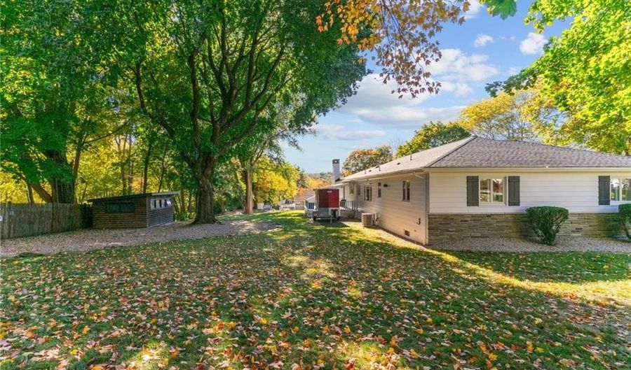 88 Homestead Ave, North Smithfield, RI 02896 - 3 Beds, 4 Bath