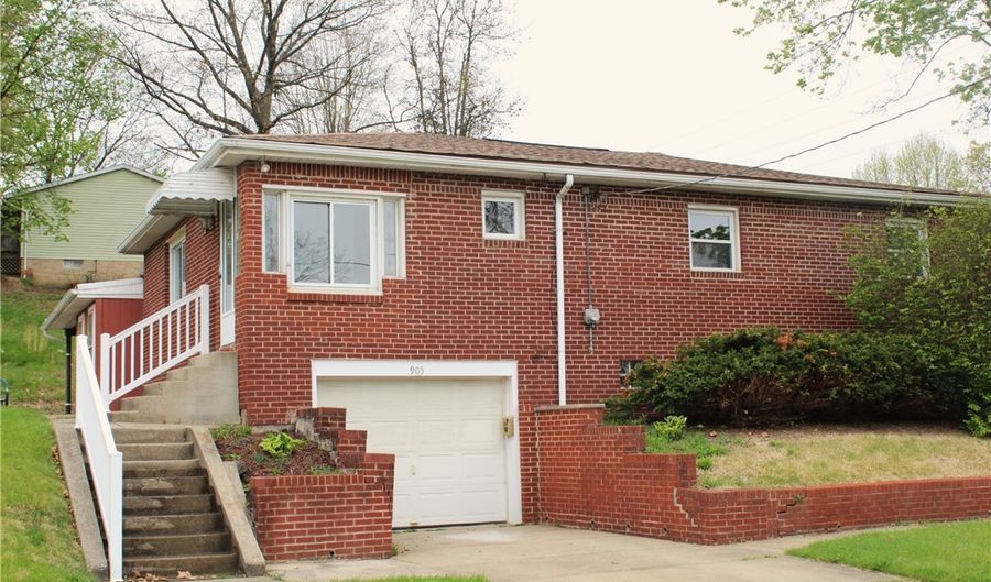 905 9th Street South W, Massillon, OH 44647 - 2 Beds, 2 Bath