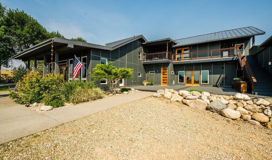 10 South Frk, Big Horn, WY 82833 - 3 Beds, 4 Bath
