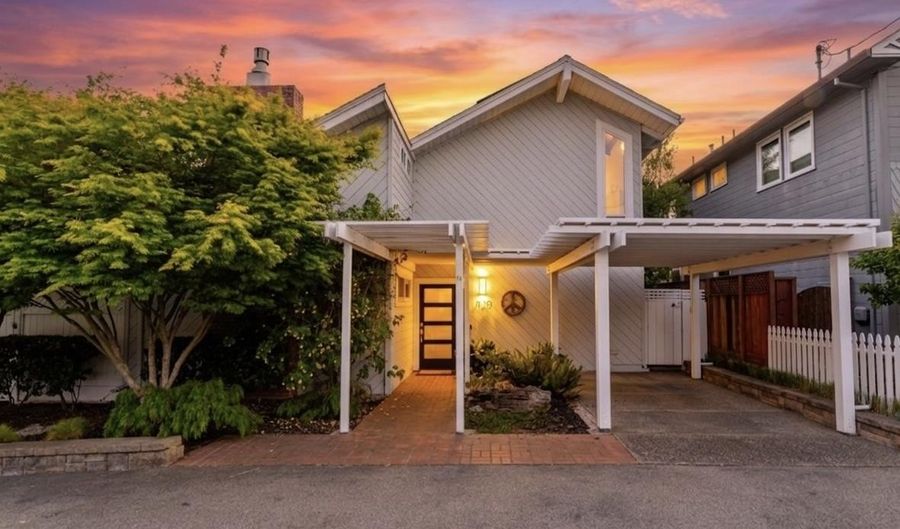 129 Santa Cruz Ave, Aptos, CA 95003 - 3 Beds, 3 Bath