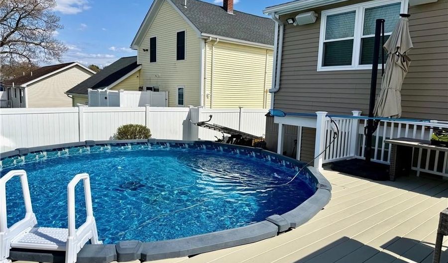 48 Columbus Ave, North Providence, RI 02911 - 3 Beds, 2 Bath