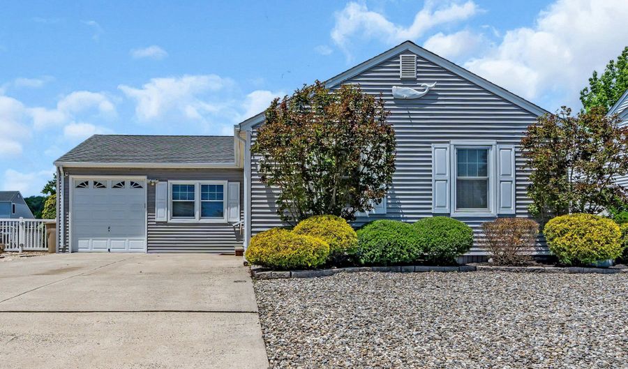 82 Spinnaker Ct, Bayville, NJ 08721 - 3 Beds, 3 Bath