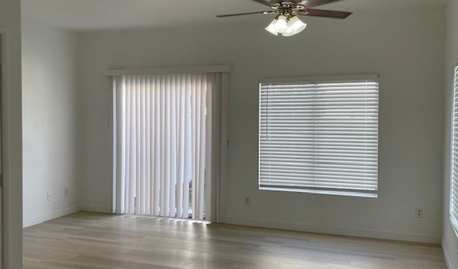 5992 Trickling Descent St 102, Henderson, NV 89011 - 2 Beds, 3 Bath