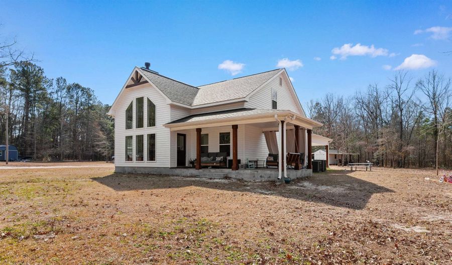 131 Rhodus Ave, Andrews, SC 29510 - 3 Beds, 3 Bath
