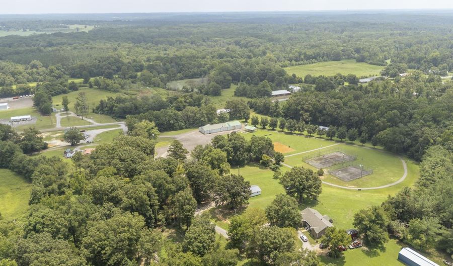 114 S PARKWAY Ave, Bethel Springs, TN 38315 - 3 Beds, 1 Bath
