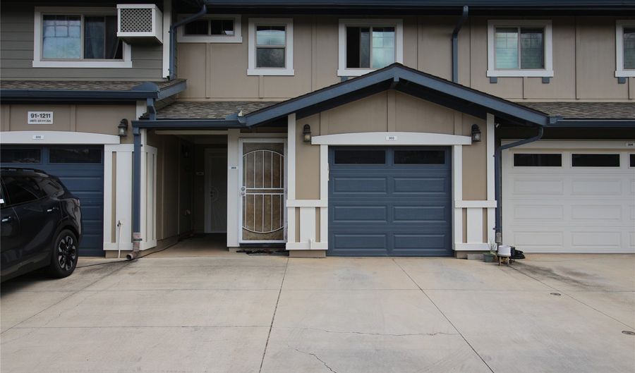 91-1211 Kamaaha Ave 203, Kapolei, HI 96707 - 3 Beds, 2 Bath