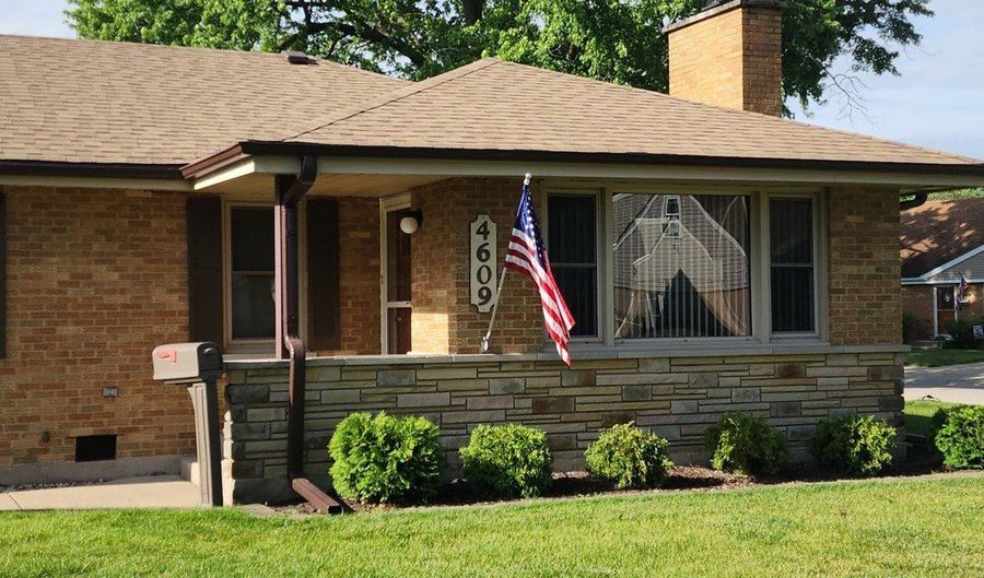 4609 W 115th Pl, Alsip, IL 60803 - 3 Beds, 2 Bath