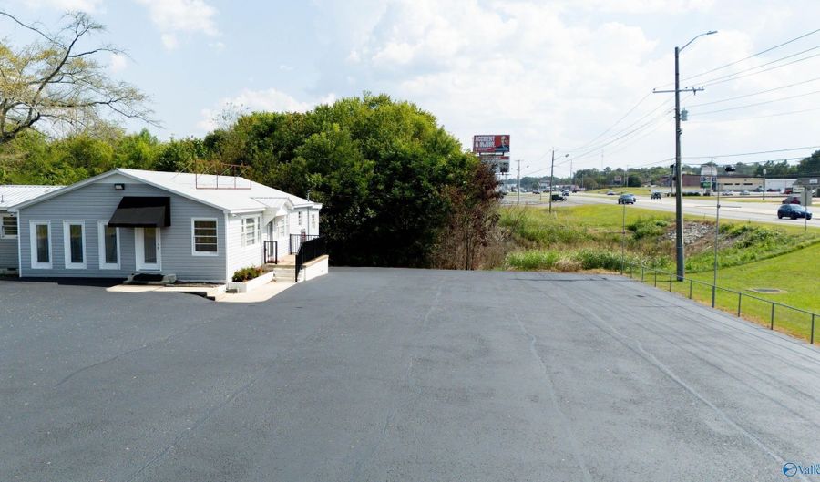 6420 US Highway 431, Albertville, AL 35950 - 0 Beds, 0 Bath