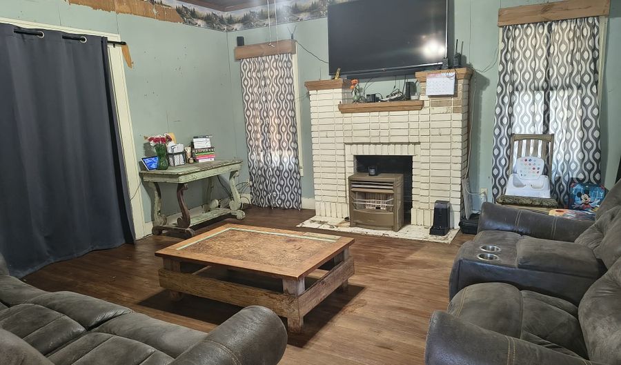 1308 Avenue L, Anson, TX 79501 - 3 Beds, 2 Bath
