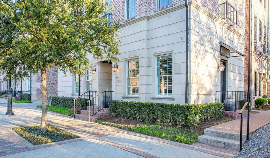 4116 Runyon Rd, Addison, TX 75001 - 3 Beds, 4 Bath