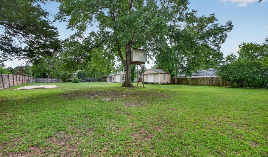 9433 Marlboro Ave, Barnwell, SC 29812 - 5 Beds, 3 Bath