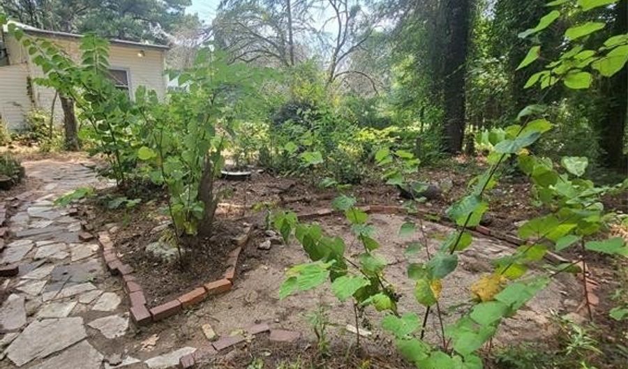 9280 Blanchard Furrh Rd, Shreveport, LA 71107 - 3 Beds, 2 Bath