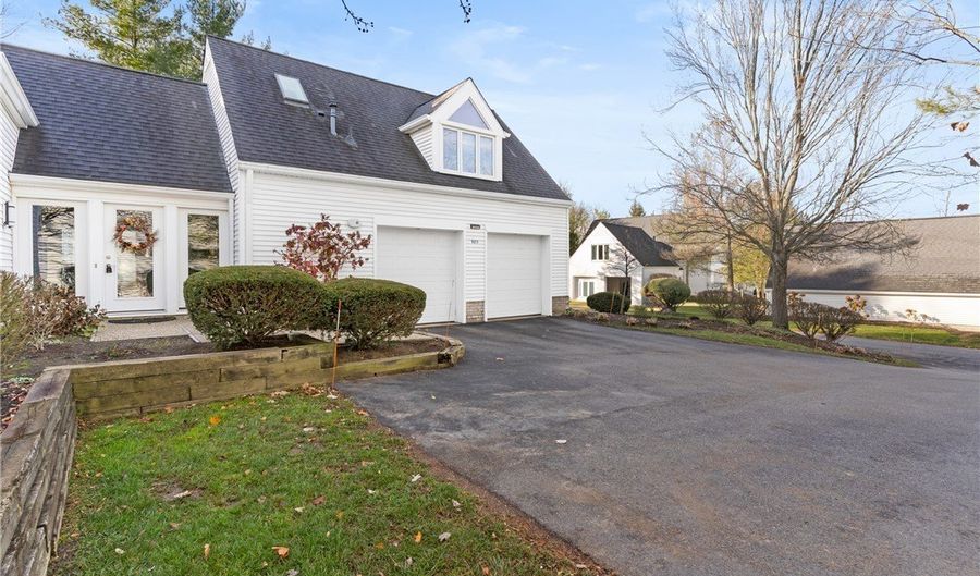 985 Goldenrod Trl, Aurora, OH 44202 - 3 Beds, 4 Bath