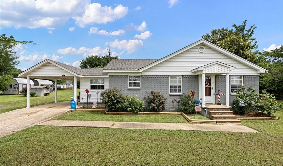 8963 Us Highway 64, Atkins, AR 72823 - 3 Beds, 2 Bath