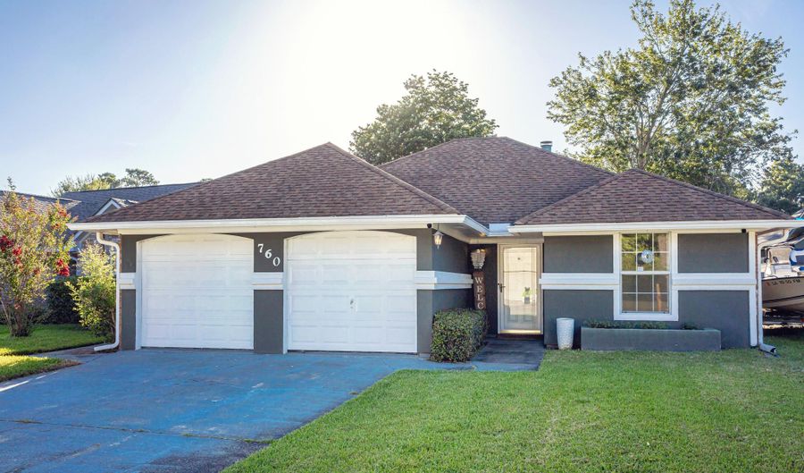 760 S Whitney Dr, Biloxi, MS 39532 - 3 Beds, 2 Bath
