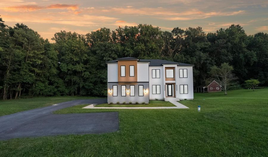 1321 NICODEMUS Rd, Reisterstown, MD 21136 - 6 Beds, 5 Bath