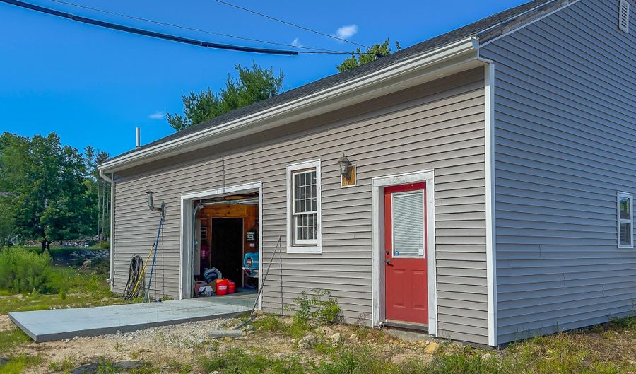 173 Kimball Corner Rd, Sebago, ME 04029 - 2 Beds, 2 Bath