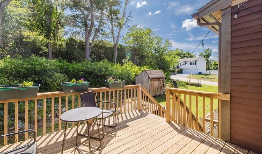 1 Lee Ann Dr, Johnston, RI 02919 - 3 Beds, 2 Bath