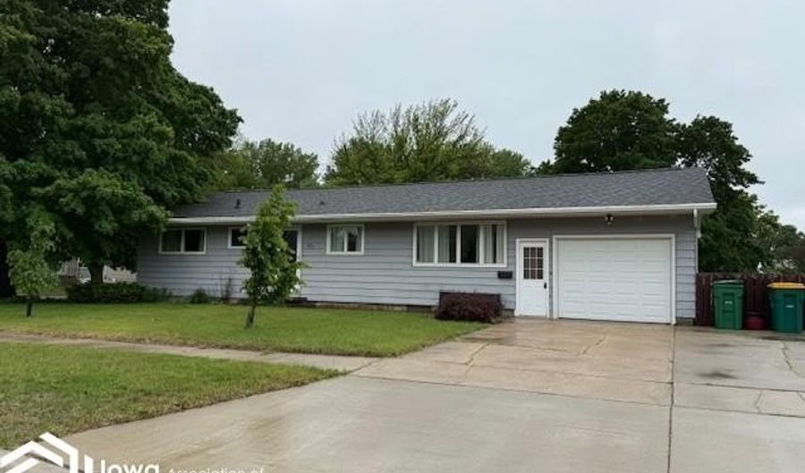1203 N McCoy St, Algona, IA 50511 - 3 Beds, 1 Bath