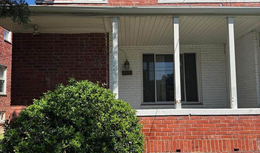 4809 8TH St NE, Washington, DC 20017 - 3 Beds, 2 Bath