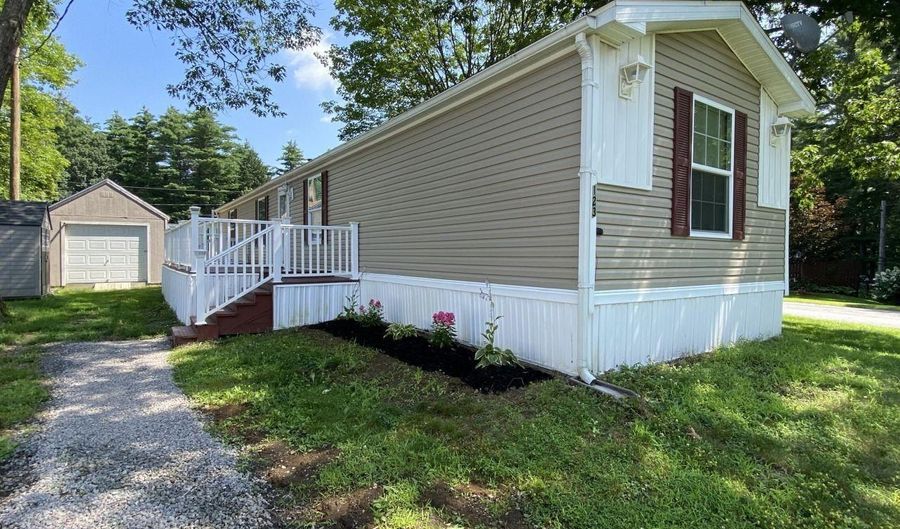 123 Sparrow Dr, Augusta, ME 04330 - 2 Beds, 2 Bath