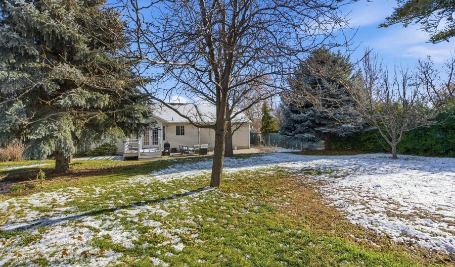 3731 N ADAMS St, Cedar Valley, UT 84013 - 5 Beds, 3 Bath