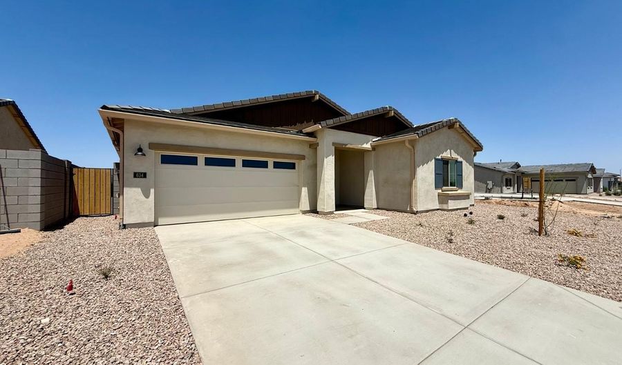 634 W Red Hawk Ct, Casa Grande, AZ 85122 - 4 Beds, 2 Bath