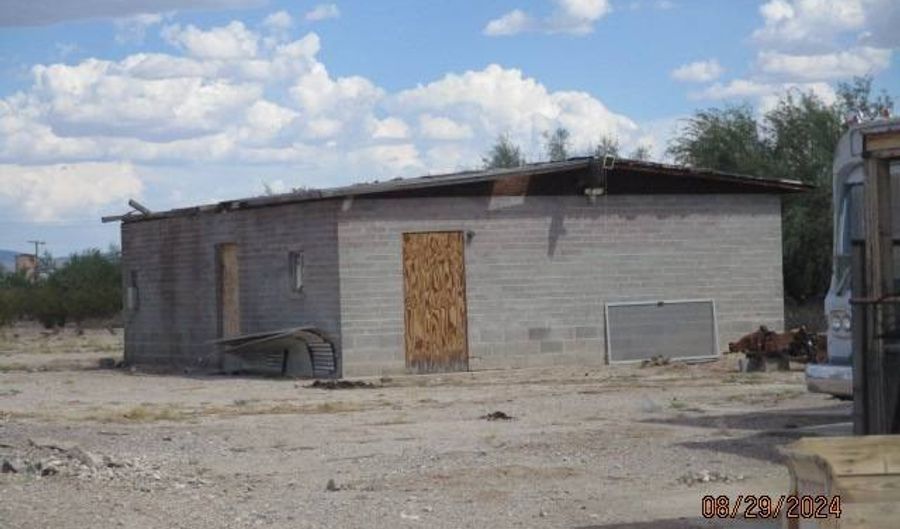 3680 N Elliott Rd, Ajo, AZ 85321 - 4 Beds, 2 Bath