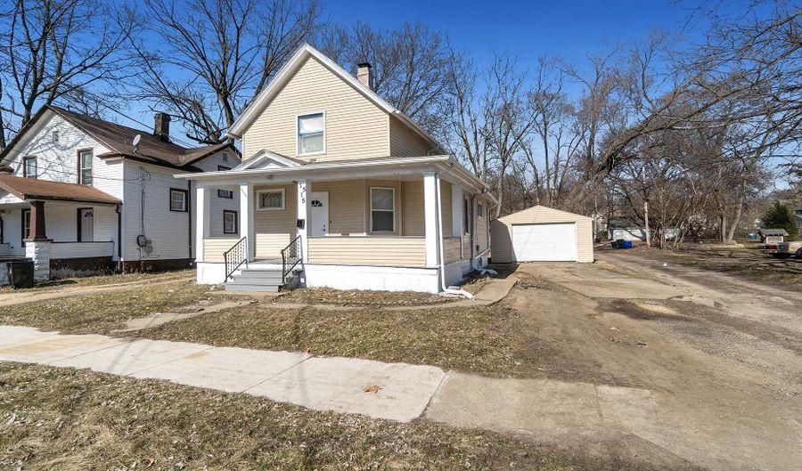 1515 Mulberry, Rockford, IL 61101 - 2 Beds, 2 Bath
