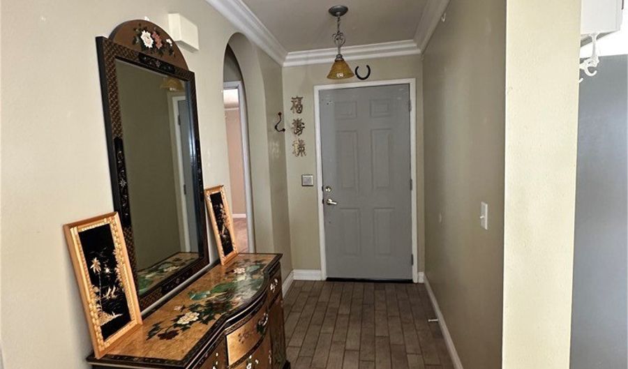 11548 Oak St, Apple Valley, CA 92308 - 2 Beds, 2 Bath