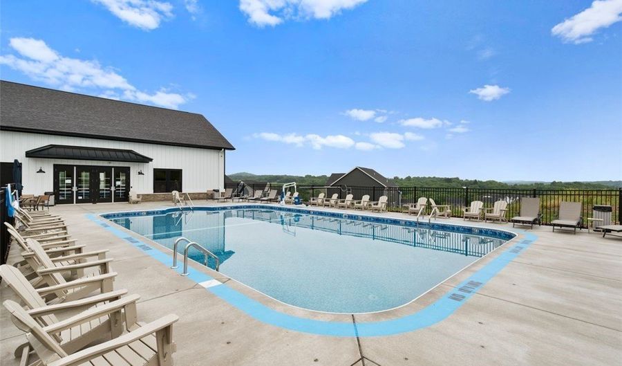 2001 Shelly Ln, Adams Twp., PA 16046 - 4 Beds, 5 Bath