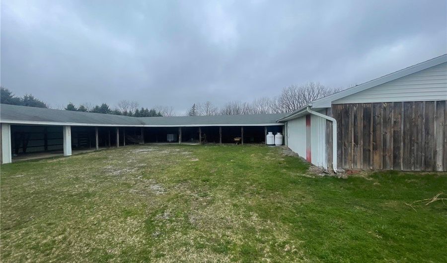 1068 Meiser Rd, Alabama, NY 14036 - 1 Beds, 2 Bath