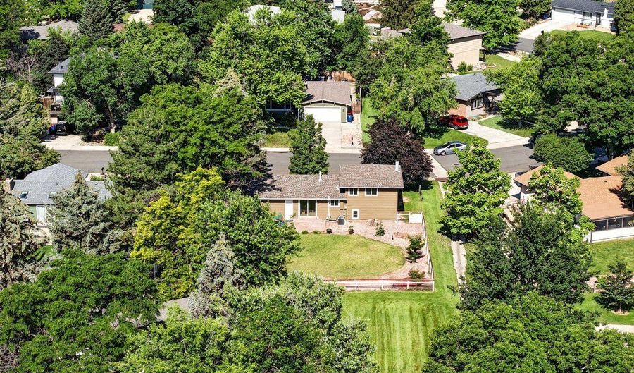 1380 Holly Dr E, Broomfield, CO 80020 - 4 Beds, 2 Bath