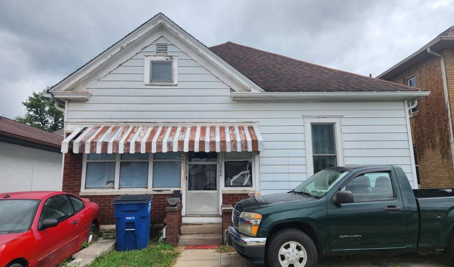 1704 M St, Bedford, IN 47421 - 3 Beds, 1 Bath