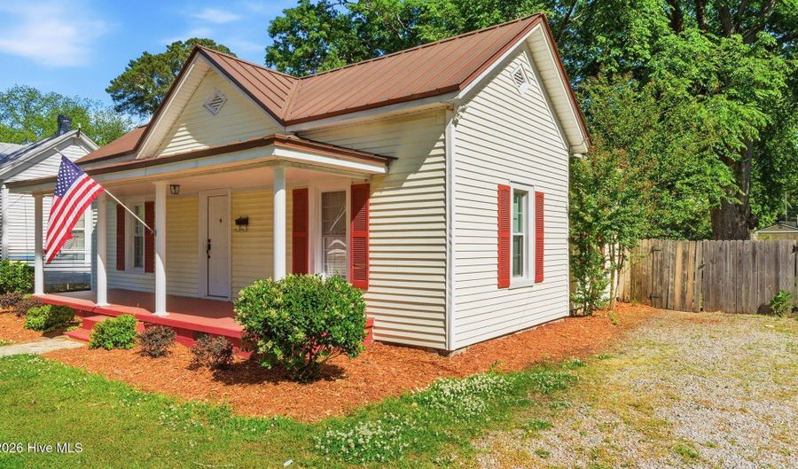 465 Third St, Ayden, NC 28513 - 3 Beds, 2 Bath