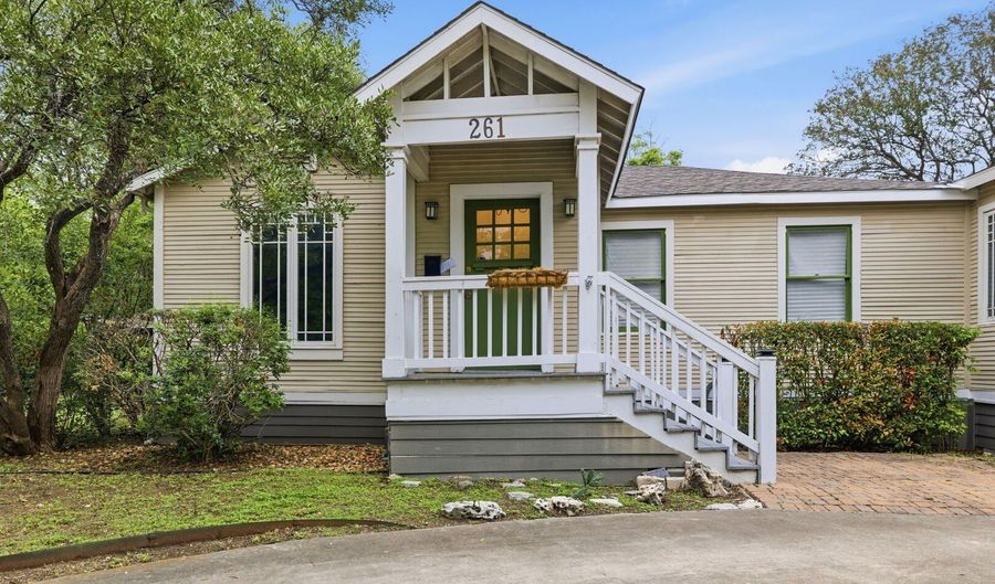 261 E OAKVIEW Pl, Alamo Heights, TX 78209 - 4 Beds, 2 Bath