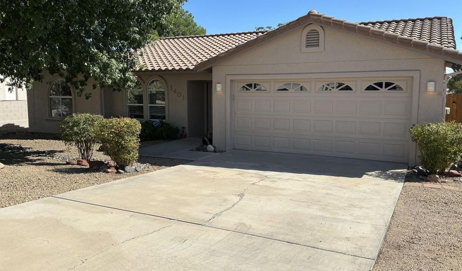 1401 LAREE Ave, Clarkdale, AZ 86324 - 3 Beds, 2 Bath