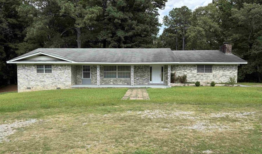 148 Cedar Grove Rd, Arkadelphia, AR 71923 - 4 Beds, 3 Bath