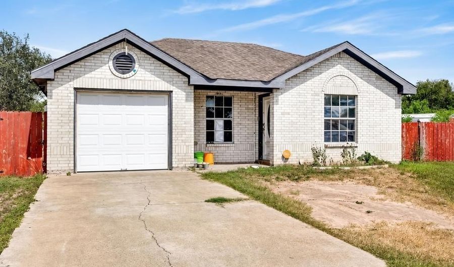 444 Cripple Creek Cir, Alamo, TX 78516 - 4 Beds, 2 Bath