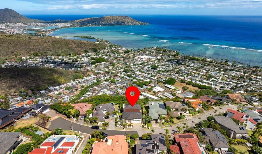 763 Kaulana Pl, Honolulu, HI 96821 - 6 Beds, 9 Bath