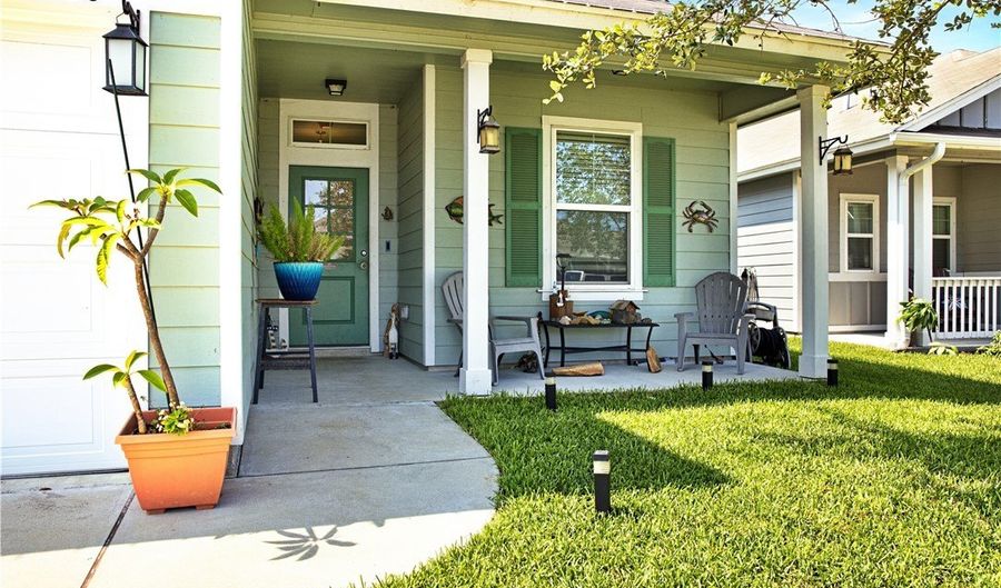 1926 Shellbank Ave, Aransas Pass, TX 78336 - 4 Beds, 2 Bath