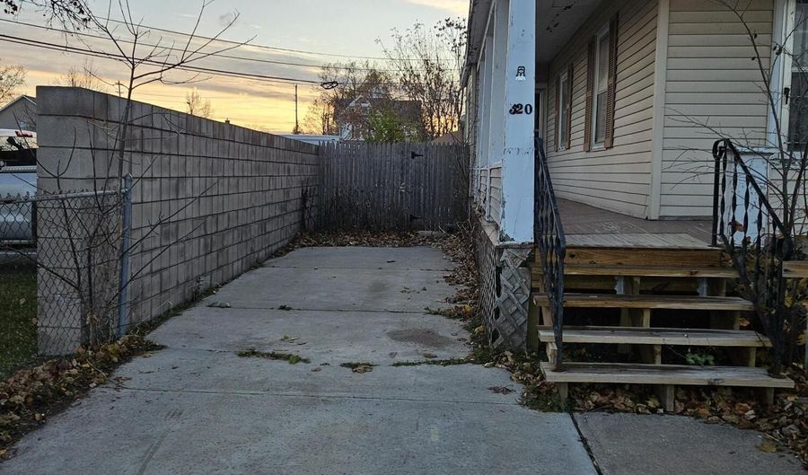 520 River St, Alpena, MI 49707 - 3 Beds, 1 Bath