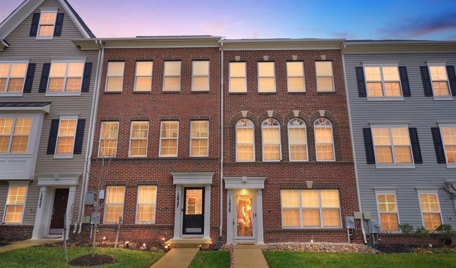 12927 BRICKYARD Blvd, Beltsville, MD 20705 - 4 Beds, 4 Bath