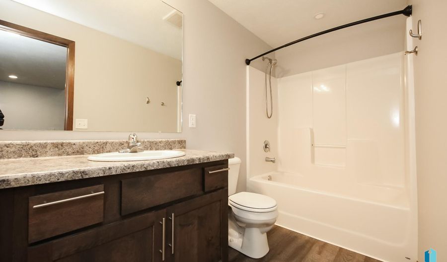 2714 E Sunburst Dr, Brandon, SD 57005 - 4 Beds, 3 Bath
