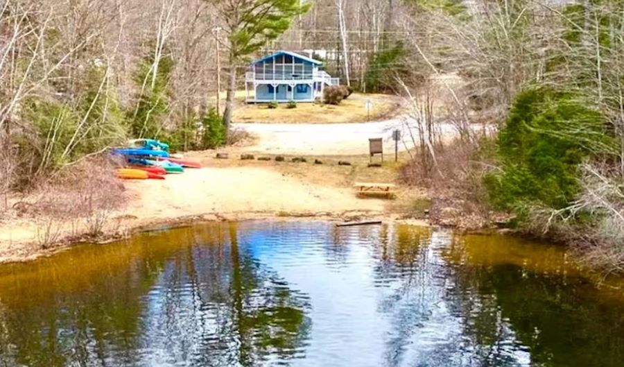 4 N. Shore Dr, Barnstead, NH 03225 - 4 Beds, 2 Bath