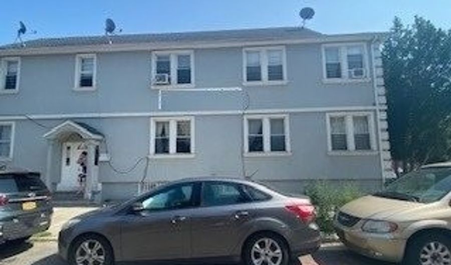 85-01 91st St, Woodhaven, NY 11421 - 7 Beds, 3 Bath
