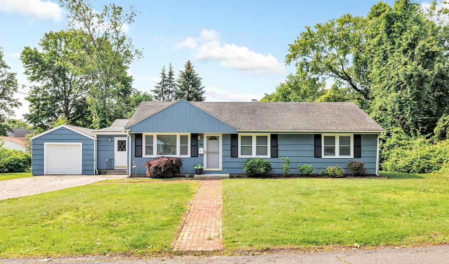 85 Elmsford Rd, Bridgeport, CT 06606 - 3 Beds, 2 Bath